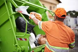 Best Garage Cleanout  in Iowa Falls, IA